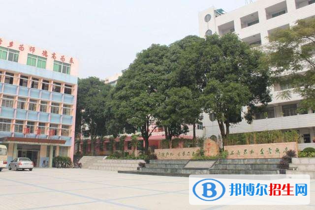 六盤水中專學校都有哪些專業(yè)好