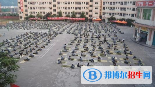 達州中專學校是大專嗎
