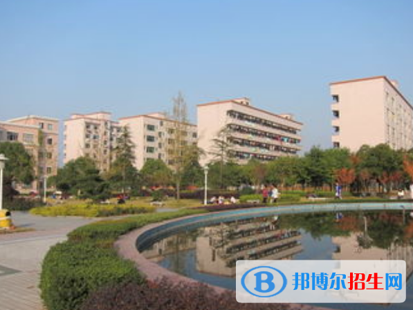 懷化職業(yè)技術(shù)學(xué)院?jiǎn)握袌?bào)名條件