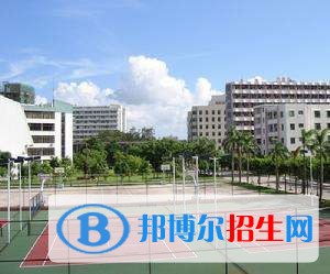 南充中專學校是大專嗎