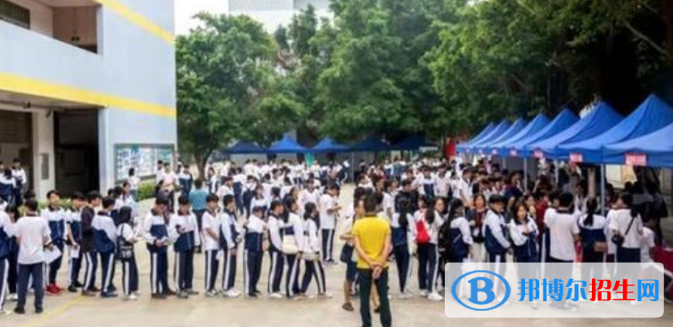 中山坦洲理工學(xué)校2019年報(bào)名條件、招生對(duì)象