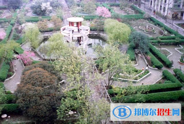 四川職業(yè)技術(shù)學(xué)院五年制大專學(xué)校學(xué)費