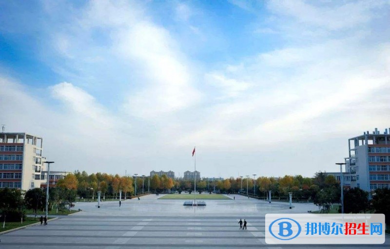 許昌電氣職業(yè)學(xué)院?jiǎn)握袌?bào)名時(shí)間
