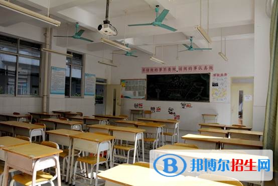 內(nèi)江中專學(xué)?？梢詫W(xué)什么