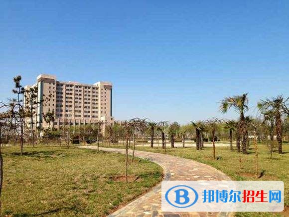 新鄉(xiāng)職業(yè)技術(shù)學(xué)院?jiǎn)握泻?jiǎn)章