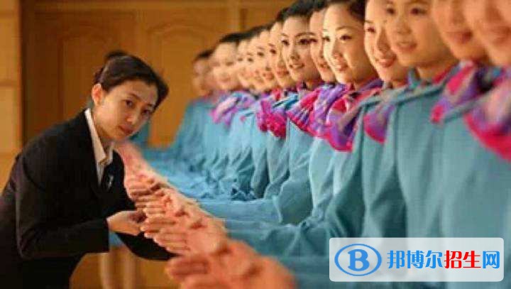 眉山讀中專學校好還是讀高中好