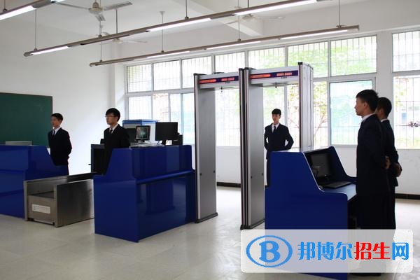 眉山適合女生的中專學(xué)校專業(yè)