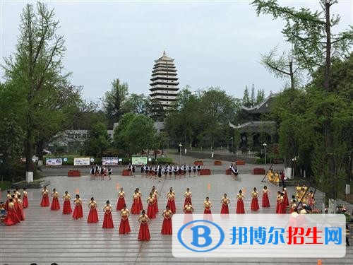 德陽(yáng)中專(zhuān)學(xué)校和中專(zhuān)有哪些區(qū)別