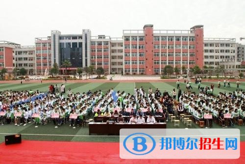德陽(yáng)高中畢業(yè)讀中專(zhuān)學(xué)校好嗎