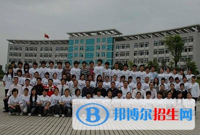 德陽高中女生上什么中專學(xué)校好
