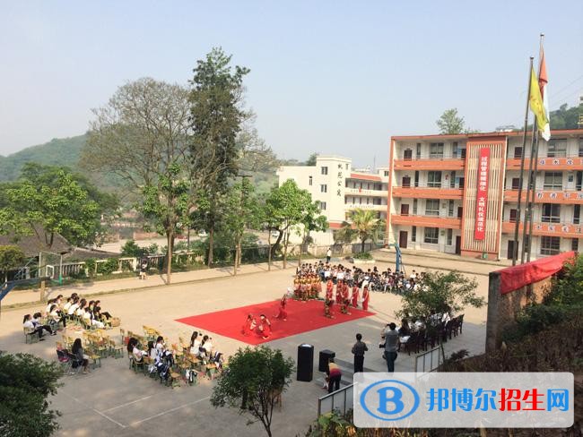 自貢女生上中專學校學什么專業(yè)好