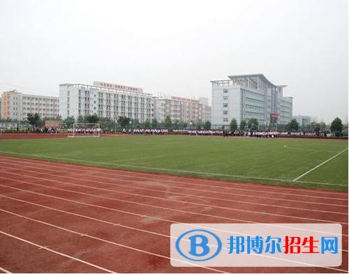 德陽初中女生畢業(yè)后讀什么中專學校好