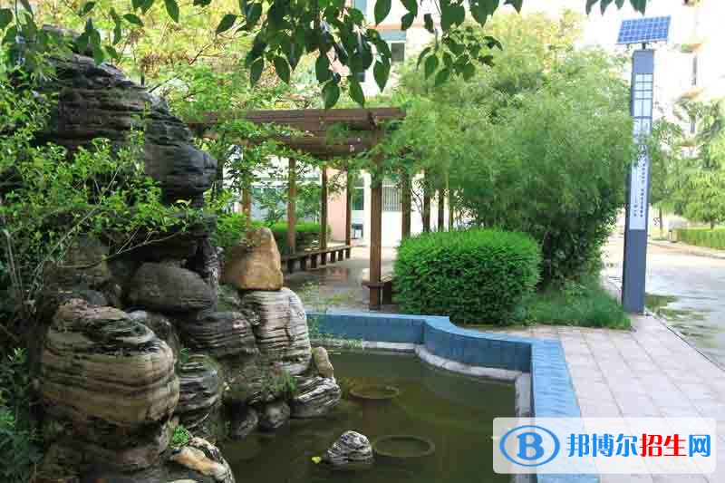 西安高中生上中專(zhuān)學(xué)校