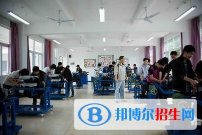 銅川女生讀什么中專學校