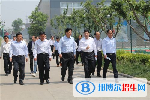 渭南高中好還是中專(zhuān)學(xué)校好