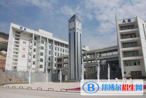 蘭州讀中專學校好還是高中好