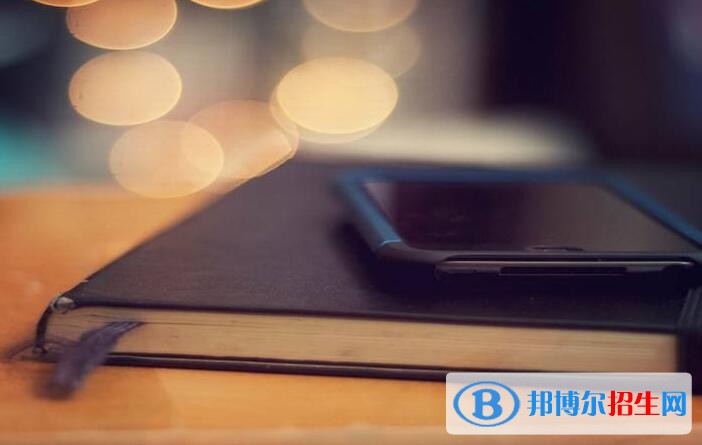 太原中專學(xué)校和職高哪個好