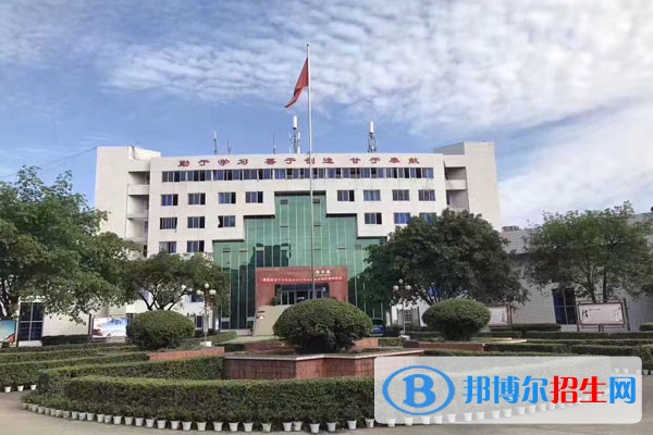 四川國盛技工學(xué)校的助學(xué)體系