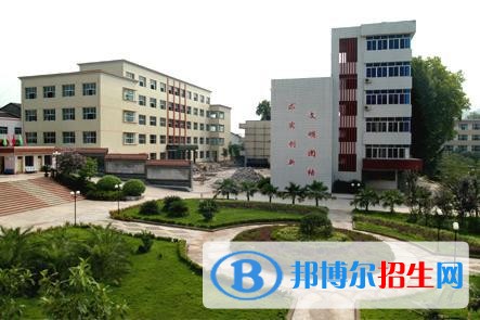 重慶開縣巨龍中等職業(yè)技術(shù)學校專業(yè)設(shè)置，就業(yè)方向