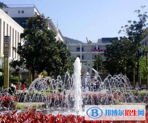 重慶市酉陽職業(yè)教育中心辦學(xué)優(yōu)勢(shì)，收費(fèi)標(biāo)準(zhǔn)