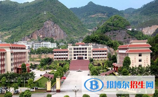 重慶經(jīng)貿(mào)職業(yè)學(xué)院錄取規(guī)則，助學(xué)措施