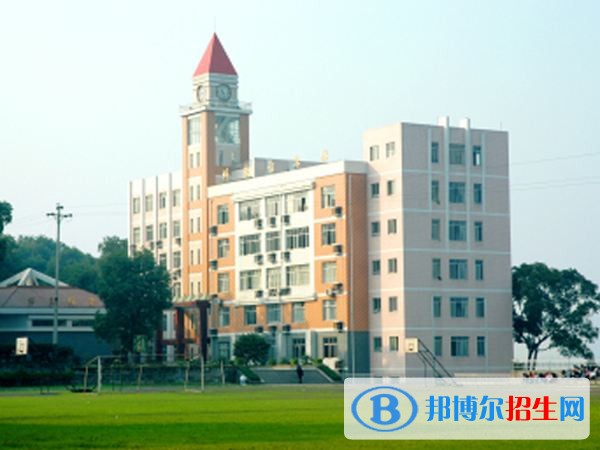 重慶航天職業(yè)技術(shù)學(xué)院收費情況，資助政策