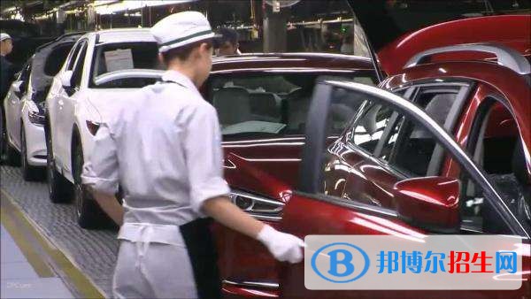 汽車(chē)制造與維修專業(yè)3