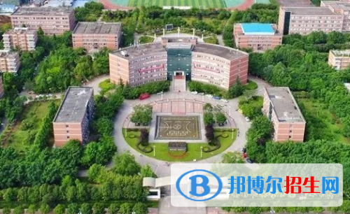 成都城市建設技工學校5