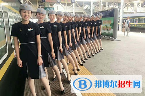 四川中專鐵路學(xué)?？梢钥即髮? width=