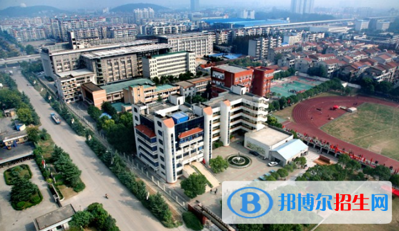 武漢東西湖職業(yè)技術(shù)學校2020年招生辦聯(lián)系電話