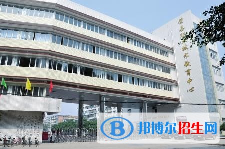 四川榮縣職業(yè)高級中學(xué)校學(xué)校怎么樣