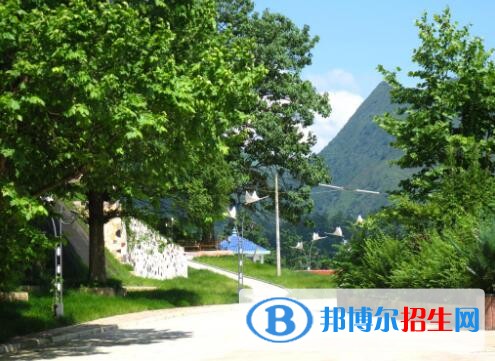 貴州省人民醫(yī)院護(hù)士學(xué)校怎么樣、好不好