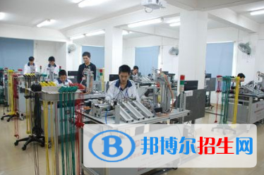 廣西2020年適合男生的鐵路學(xué)校專(zhuān)業(yè)