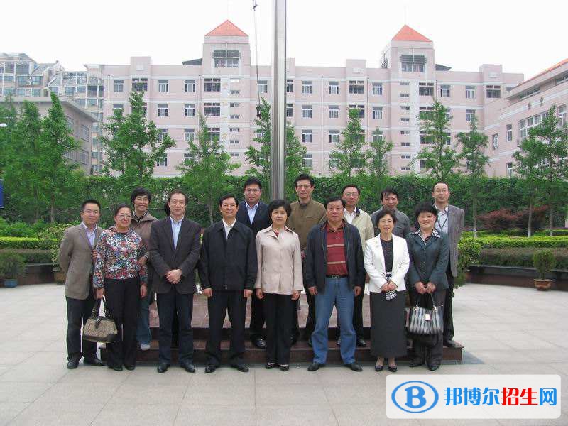 南京莫愁中等專業(yè)學(xué)校2020年報名條件、招生要求、招生對象