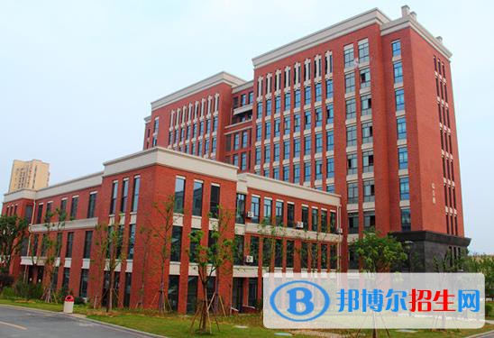 富陽(yáng)職業(yè)教育中心2020年學(xué)費(fèi)、收費(fèi)多少