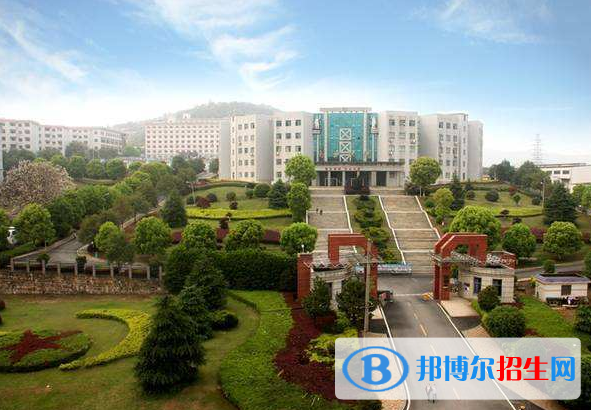 湖南2020年初中生報什么鐵路學(xué)校