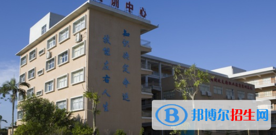 南寧海豐職業(yè)技術(shù)學(xué)校2020年招生簡(jiǎn)章