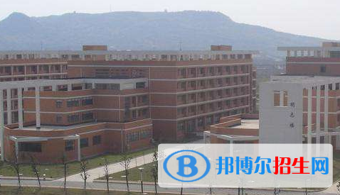 南寧海豐職業(yè)技術(shù)學(xué)校2020年報(bào)名條件、招生要求、招生對象