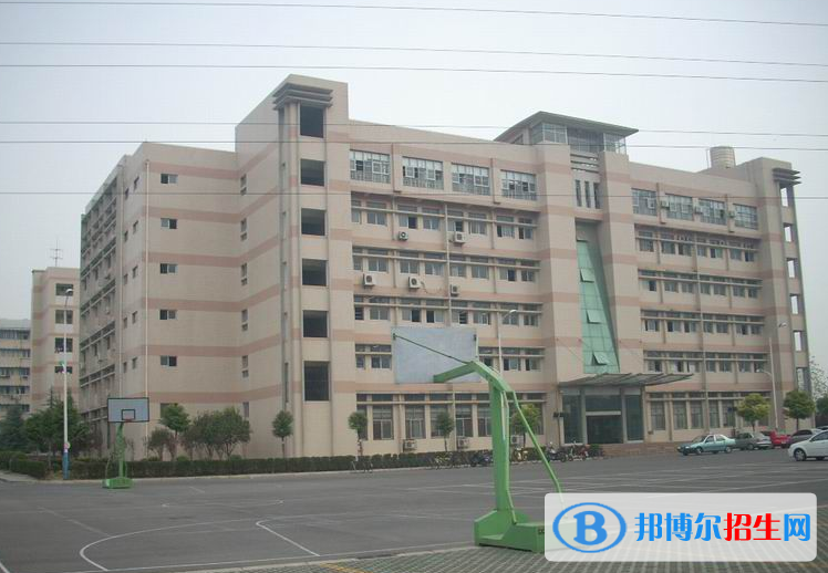 武漢市體育運(yùn)動學(xué)校2020年報(bào)名條件、招生要求、招生對象