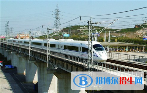 南京市2020年中專鐵路學(xué)校可以考大專嗎