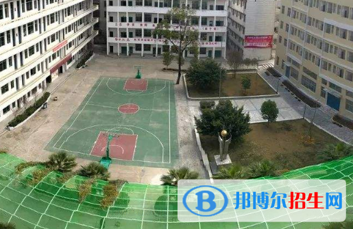 龍南職業(yè)中等專業(yè)學校2020年招生辦聯(lián)系電話