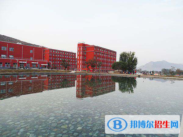 河北工藝美術(shù)職業(yè)學院網(wǎng)站網(wǎng)址