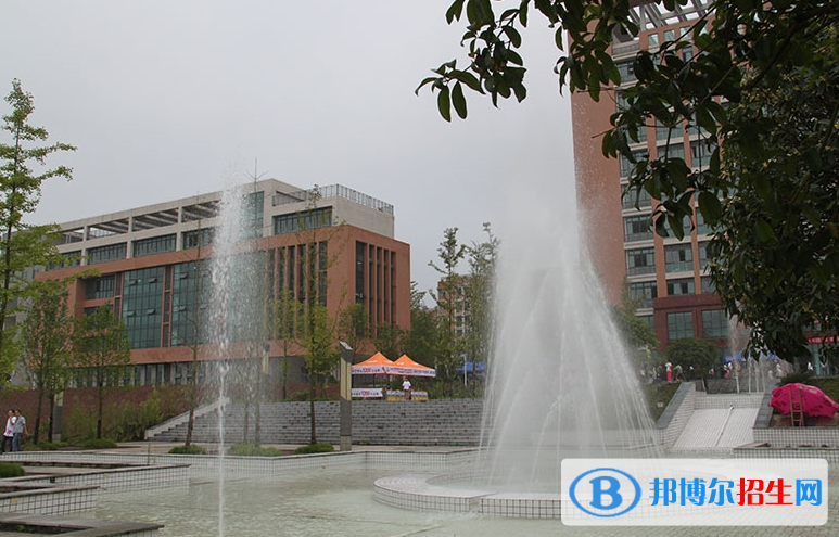重慶榮昌區(qū)職業(yè)教育中心2020年報(bào)名條件、招生要求、招生對(duì)象