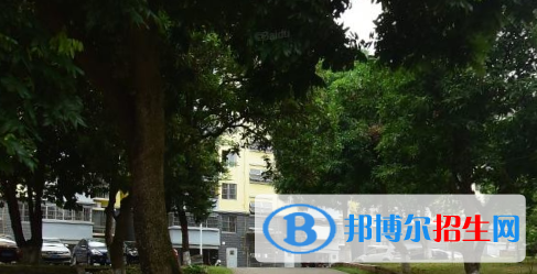 南寧電子工程學(xué)校2020年報名條件、招生要求、招生對象 