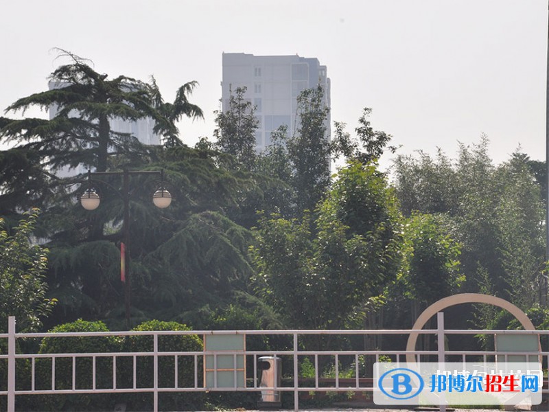 河北信息工程學(xué)校2020年報(bào)名條件、招生要求、招生對(duì)象