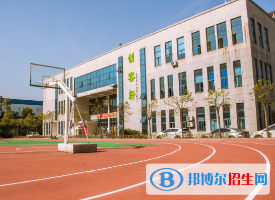 長沙2020年初中生讀鐵路學(xué)校