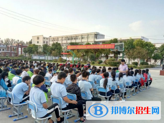 阜陽科學(xué)技術(shù)學(xué)校怎么樣、好不好