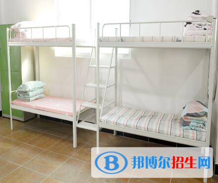 洛陽(yáng)旅游學(xué)校2021年宿舍條件
