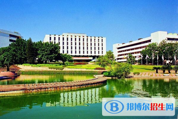南陽(yáng)廣播電視中等專業(yè)學(xué)校2021年招生辦聯(lián)系電話
