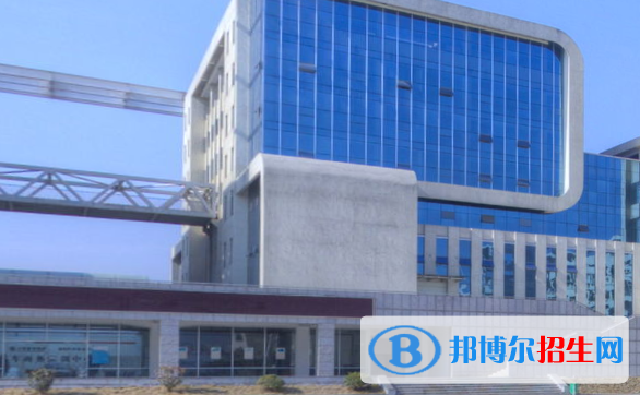 襄陽汽車職業(yè)技術(shù)學院1